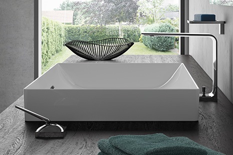 TOTO presenta su nuevo grifo ZL, minimalista y elegante